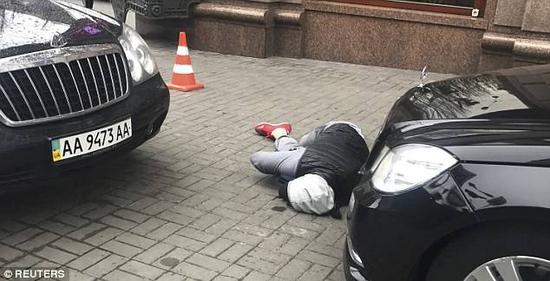 普京的政敌们一个个地遭遇暗杀，说明了什么？