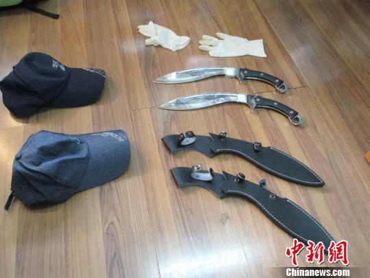 图为：犯罪嫌疑人作案时所用工具。　杭州市下城区公安分局 摄