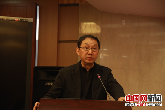 “新闻出版大数据用户行为跟踪与分析实验室”揭牌仪式及合作联盟签约仪式在京举行，北京师范大学新闻传播学院院长刘伟主持会议。北京师范大学供图。