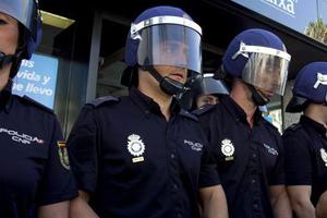 【西班牙逮捕18名华人:涉嫌组织中国妇女赴. 来