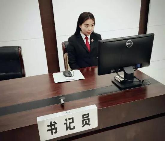 江苏法院书记员:坚守岗位 耀眼青春风采|法院|书