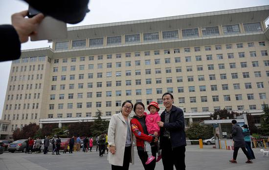 周末的雄安新区:买房人走了 观光客来了|政府|雄