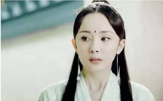 还有一位留言的网友开玩笑说，难道白浅姑姑跑来萧山找夜华了？