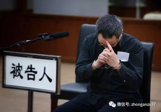 马斌受审声称对私排渗沥液不知情。   新京报记者尹亚飞  摄
