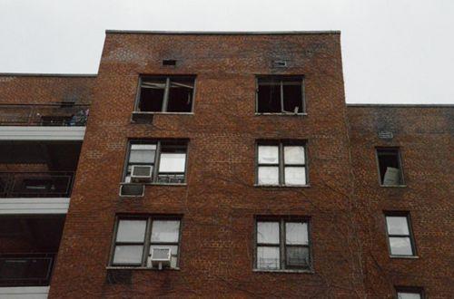 火灾使175户家庭住宅被毁，他们将在数月内无家可归。（记者牟兰/摄影）