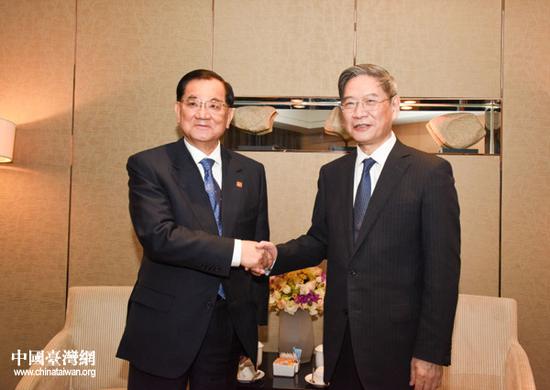 张志军会见中国国民党前主席连战。(陕西省台办供图)