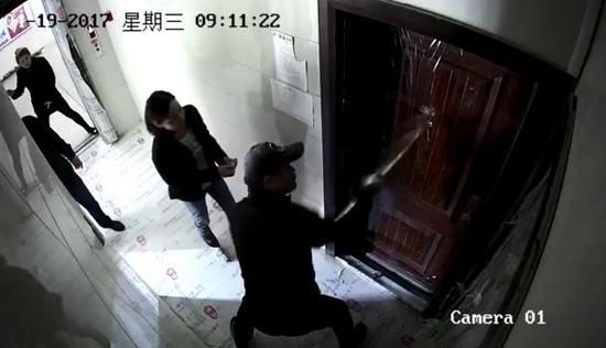 (原房主多次带人砸门)