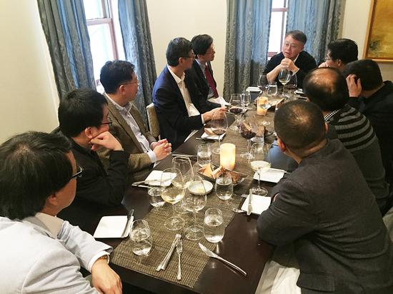 江校长同普林斯顿大学部分华人教授会面
