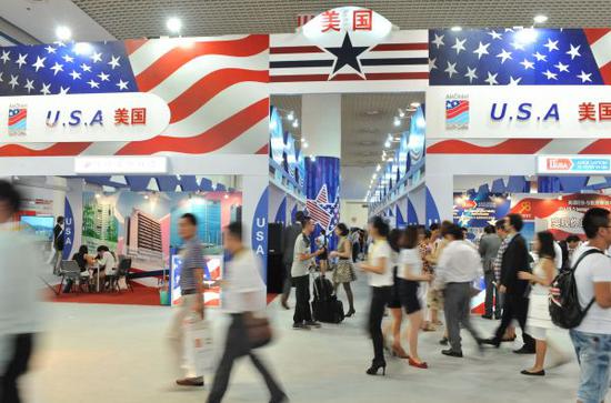  资料图片：第十八届中国国际投资贸易洽谈会的美国馆展区。新华社记者 林善传 摄