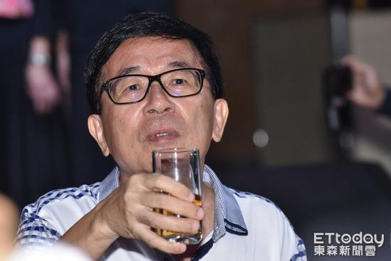 陈水扁日前出席餐会，违反台中监狱规定。(图片来源：台湾“东森新闻云”)