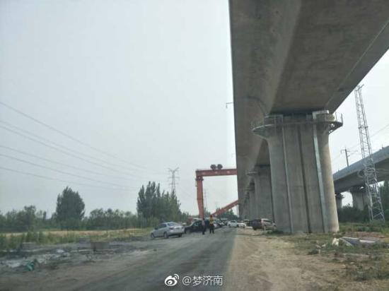 中铁十局施工现场发生龙门吊倾覆事故致6人死