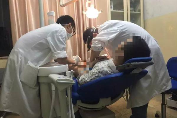 c罗高清壁纸-乐鱼app(leyu)官方网站-乐鱼官网