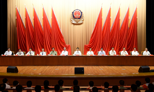 6月5日,“一带一路”国际合作高峰论坛安保工作表彰大会在北京举行,中共中央政治局委员、中央政法委书记孟建柱出席会议并讲话。郝帆摄