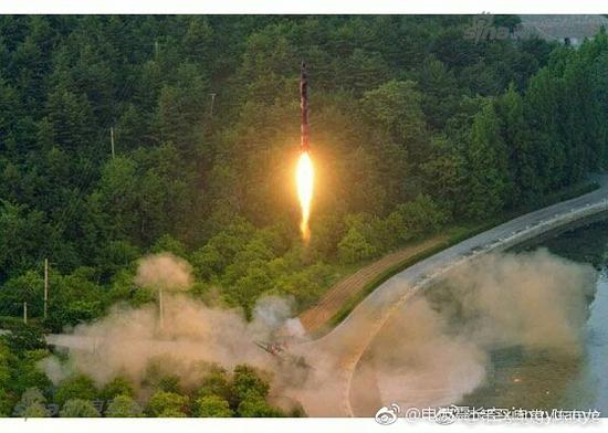 朝鲜试射火星9弹道导弹。资料图