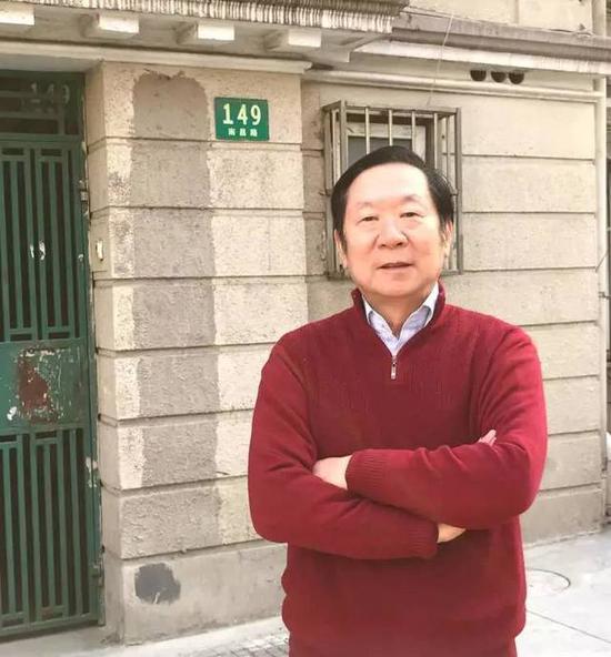 2017年,陈佐洱在上海老家