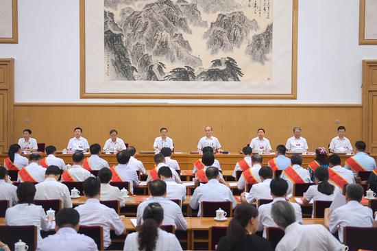 图为会议现场 王建军 摄