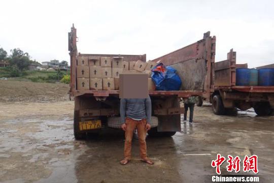 云南警方查获一团伙购易制毒物品11.78吨|制毒