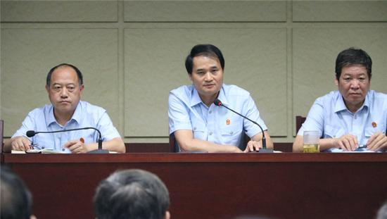 藁城法院召开由院长主持的工作总结大会|姚生