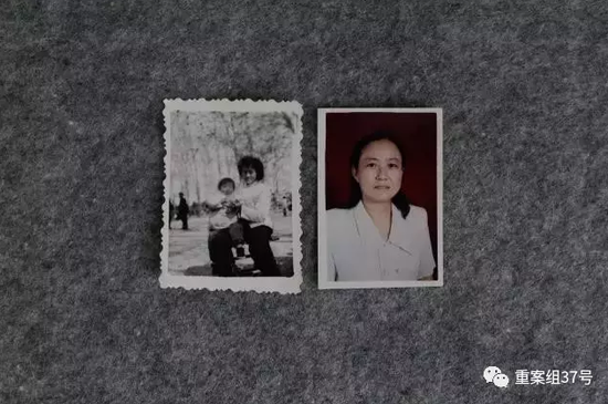 ▲赵菁 小时间和母亲的合照(左)和母亲50岁退休时的照片(右)。 新京报记者 朱骏 摄