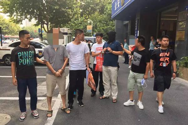 日本球迷吐槽-爱游戏APP(中国)官方网站下载_AIYOUXI体育