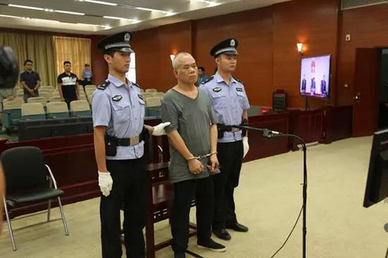 广西海关主任科员5千万财产来源不明 放任走私