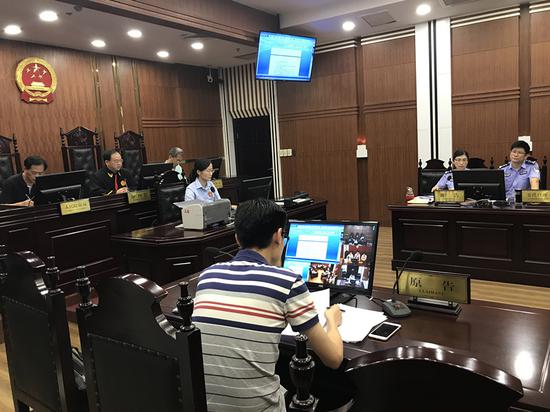 湖北省武汉市江汉区法院开展庭审观摩活动