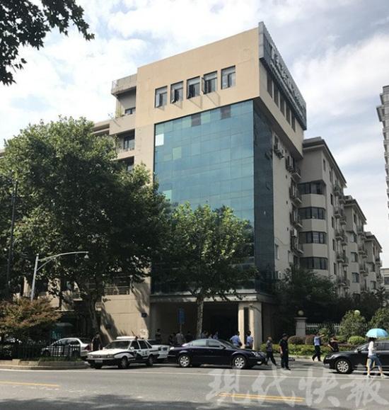 南京下关滨江商务区党工委书记王前高空坠亡|