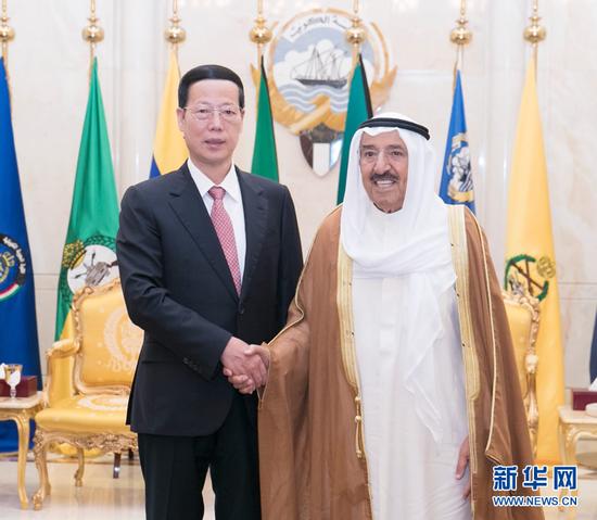 8月22日,应邀会见科威特之中共地方政治局常委、国务院副总理张高丽在科威特城会晤科威特埃米尔萨巴赫。 新华社记者 王晔 摄