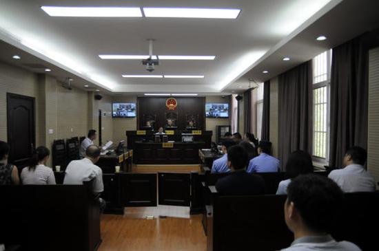 湖北省硚口区法院邀请政协委员旁听庭审|法治