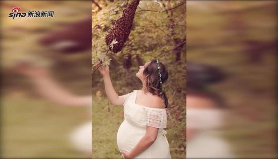 美国女子拍摄新奇孕照 2万只蜜蜂趴爬满腹部