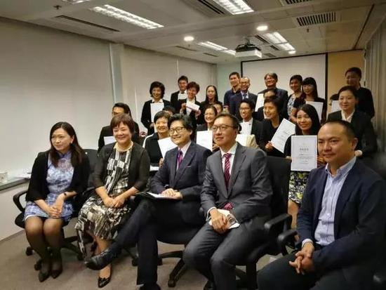 首届香港和内地联合举办的律师调解培训班结业典礼首届香港和内地联合举办的律师调解培训班结业典礼