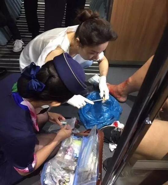 最美女医生！女子出差北京来回救了两个人