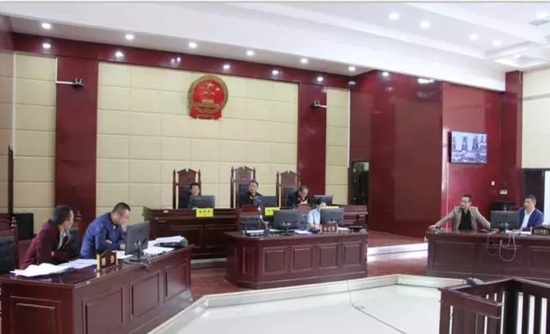 西和法院院长带头参加院庭长开庭月活动|甘肃