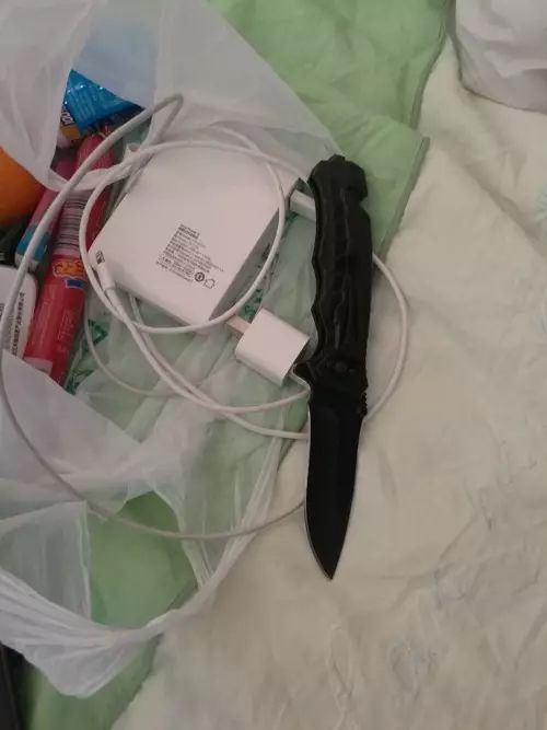 女模坐顺风车遭抢 司机称实施抢劫早有预谋|顺