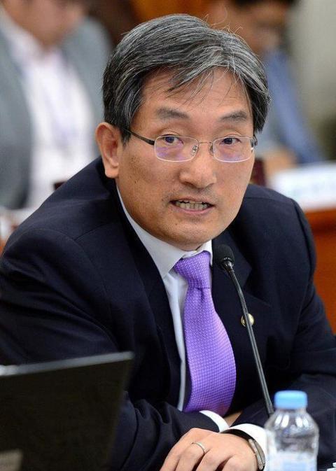 新任韩国驻华大使卢英敏。