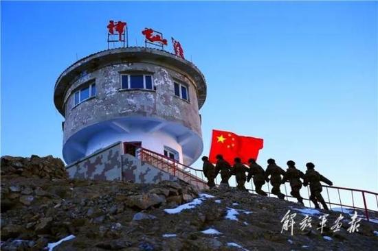 《在那遥远的天边边》 摄影/王 宁