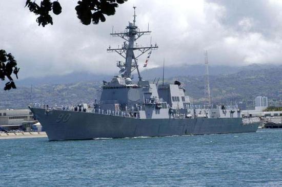 美国海军“查菲”（USS Chafee）号导弹驱逐舰。