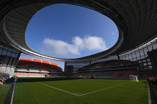 世界杯球场座位不够咋办 战斗民族让你大开眼