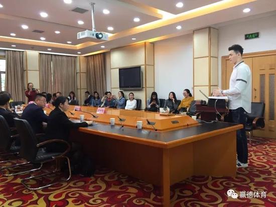 孙杨硕士毕业论文研究自己 被会体育的学霸狂