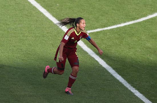 2016年女子U17世界杯1/4决赛,墨西哥VS委内瑞拉。卡斯特拉诺斯表现出色。 视觉中国 资料图