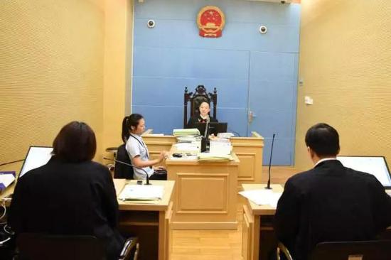 罗湖法院开庭审理