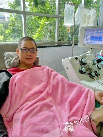 文泽军坚持献血18年。受访者供图 华龙网发