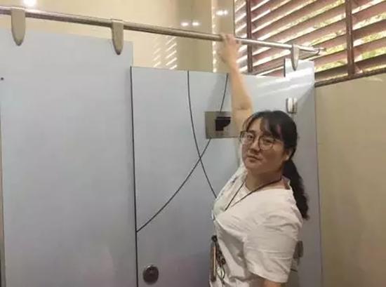 杭州90后姑娘从阿里辞职去做公厕管理员