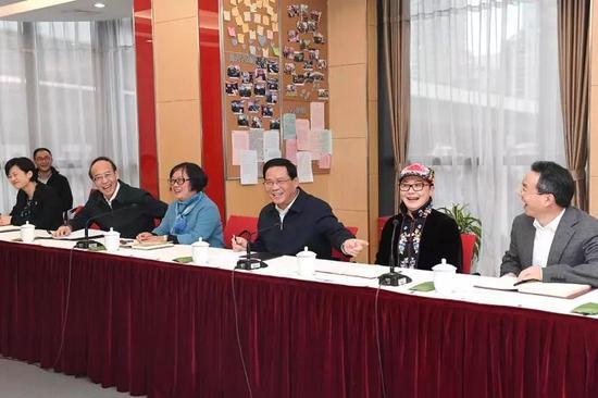 上海市委书记李强第一次调研 去了哪里讲了什