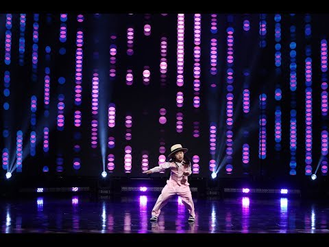 7岁中国女孩跳超帅机械舞 征服美国观众