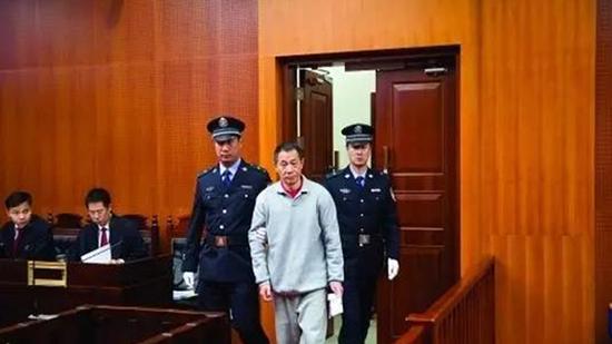 2016年，广州市原副市长曹鉴燎在深圳市中院刑事审判区受审。