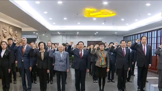 李强同上海全市党员代表集体瞻仰一大会址