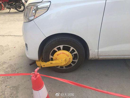 河南游客“乱停车”被罚二百 律师：景区无执法权(图)