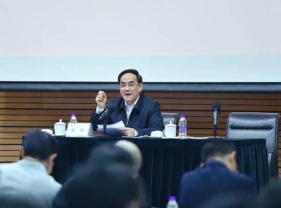 2017年11月2日,中央网信办主任徐麟赴百度公司宣讲党的十九大精神并进行工作调研。