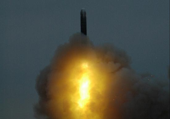 俄罗斯希望通过高超声速武器增强现役洲际的突防能力，图为发射的SS-19洲际导弹。
